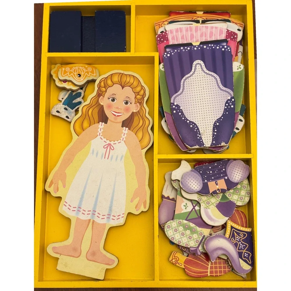 Melissa & Doug Magnetic Dress-Up Princess Elise Wood Multicolor  7 outfits Good!